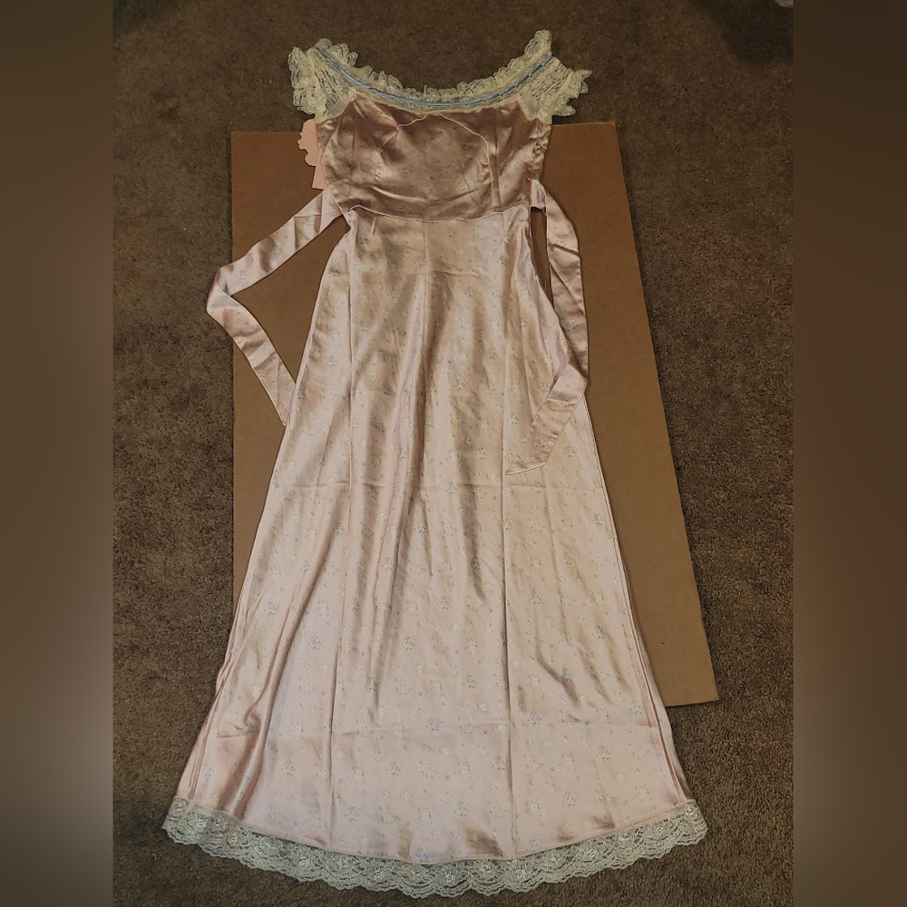 NWOT Chic Satin Lace Maxi Dress - Picture 3 of 3